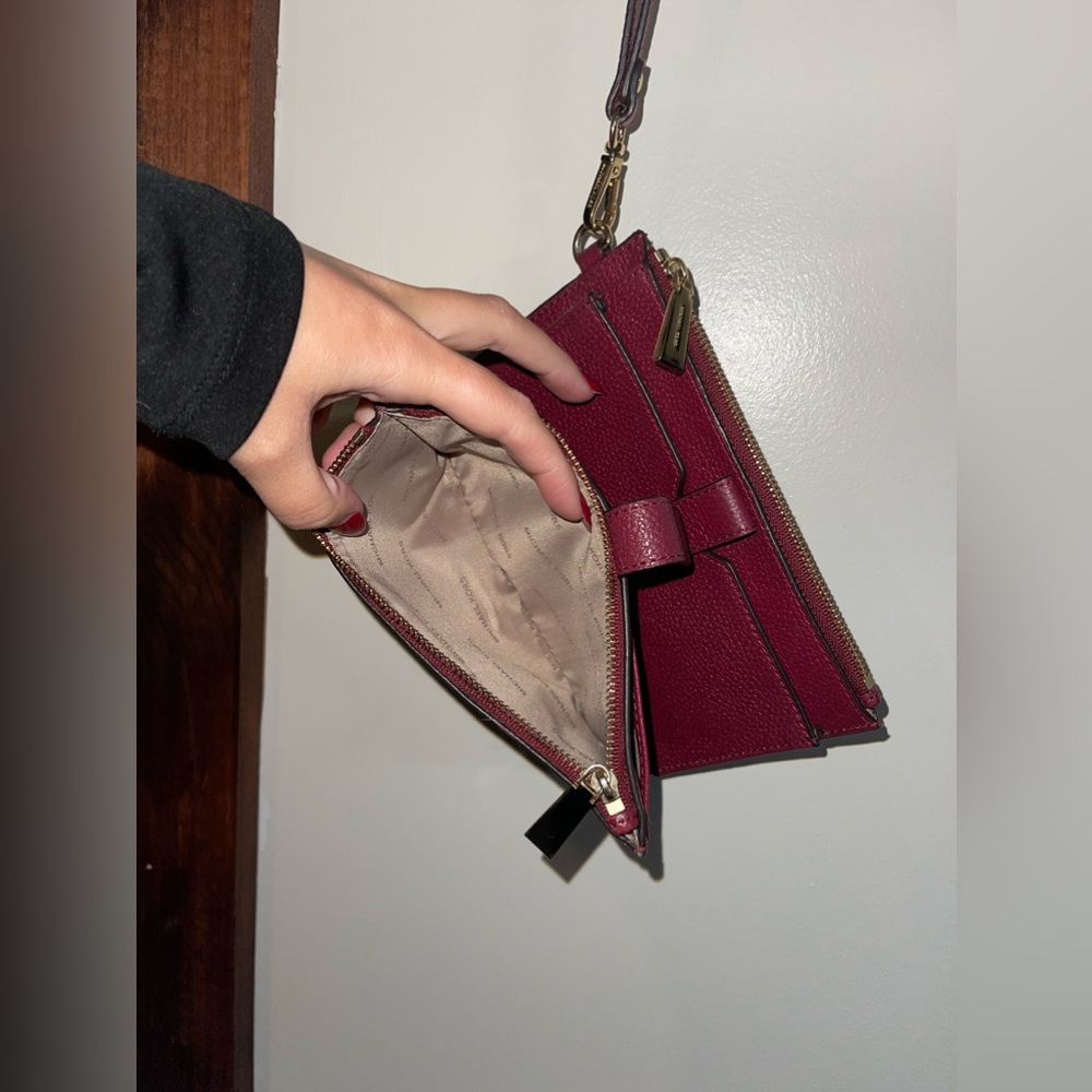 Michael kors wristlet wallet - Picture 3 of 4